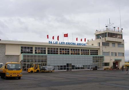 Vietnam Airlines đã quyết định không khai thác các chuyến bay đến và đi từ sân bay Liên Khương – Đà Lạt trong ngày hôm nay 01/8/2014