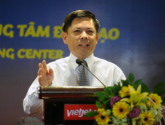 Phát biểu tại buổi lễ, Thứ trưởng Bộ GTVT Nguyễn Văn Thể cho biết, ông rất ấn tượng với kết quả hoạt động của Vietjet năm 2014.