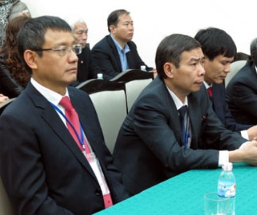 Ông Phạm Việt Dũng (ngoài cùng bên trái) hiện đang giữ chức Chánh văn phòng Cục Hàng không trúng tuyển vị trí Thành viên Hội đồng thành viên, Tổng giám đốc Tổng công ty Quản lý bay Việt Nam (VATM) (ảnh nguồn vietnamnet)