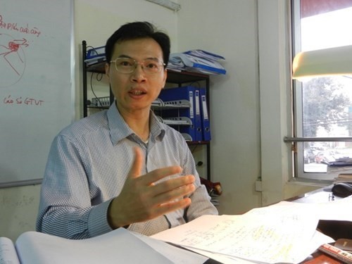 Tiến sĩ Trần Hữu Minh, Giảng viên khoa Vận tải – Kinh tế, trường ĐH Giao thông vận tải Hà Nội