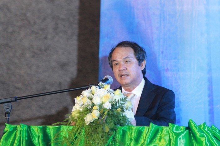 Thay mặt Hoàng Anh Gia Lai ông Đoàn Nguyên Đức đã báo cáo tiến độ triển khai dự án trước Thủ tướng Nguyễn Tấn Dũng và Phó Tổng thống Myanmar