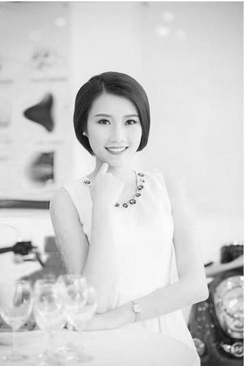 Top 5 Hoa Hậu Việt Nam 2014 Thanh Tú cho biết, cô đã vạch cho mình con đường trở thành một nhà quản lý kinh tế giỏi.