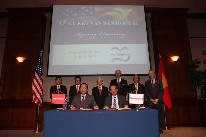 Vietjet và Tập đoàn Hàng không Vũ trụ Honeywell (Honeywell Aerospace) Hoa Kỳ cũng đã ký kết MOU