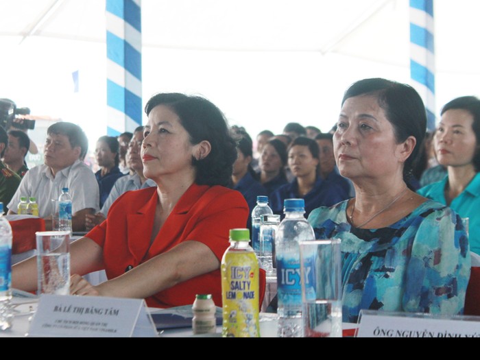 Bà Mai Kiều Liên - Tổng Giám đốc Vinamilk và bà Lê Thị Băng Tâm - Chủ tịch Hội Đồng quản trị Công ty Vinamilk.