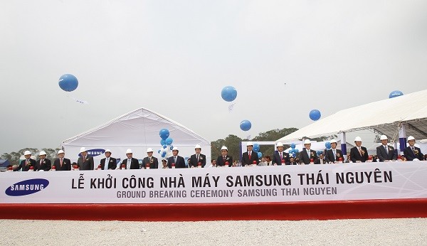 Bộ trưởng Bùi Quang Vnh thẳng thắn cho rằng Samsung không phải thương hiệu Việt. (Ảnh: Buổi lễ khởi công dự án của Samsung tại Thái Nguyên - nguồn VTV).