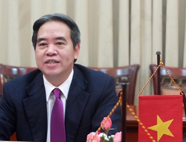 Ông Nguyễn Văn Bình, 55 tuổi, Thống đốc Ngân hàng Nhà nước Việt Nam.