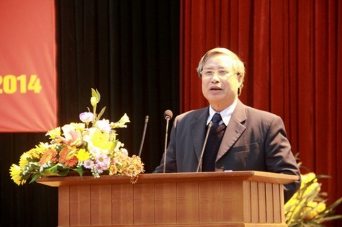 Ông Trần Quốc Vượng, 63 tuổi, Chánh văn phòng Trung ương Đảng
