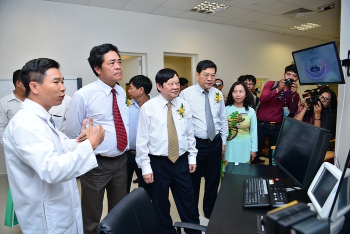 Hoạt động thăm khám tại Bệnh viện Đa khoa Quốc tế (ĐKQT) Vinmec Nha Trang đều qua màn hình điện tử.