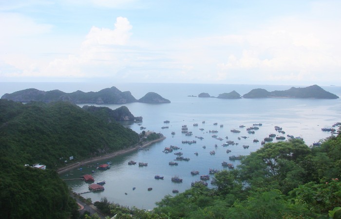 Bộ Thông tin và truyền thông đề nghị các cơ quan thông tấn báo chí đẩy mạnh tuyên truyền Tuần lễ Biển và Hải đảo Việt Nam 2016 - Ảnh: H. Lực (ảnh chụp tại Đảo Cát Bà - Hải Phòng)