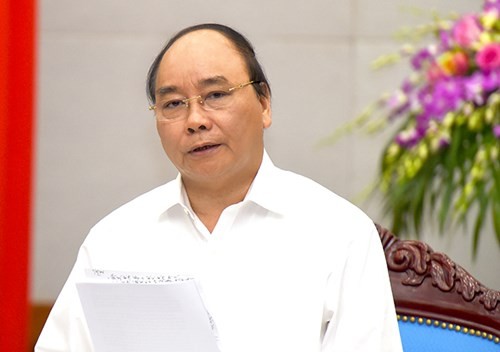 Thủ tướng Nguyễn Xuân Phúc yêu cầu không tăng giá bán lẻ điện trong năm 2016, không thành lập quỹ bình ổn giá điện và không tăng phí BOT / ảnh Cổng thông tin điện tử Chính phủ