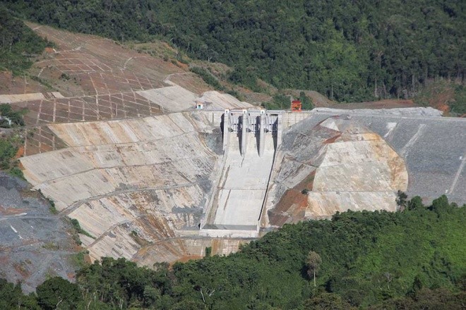 Đập thủy điện Sông Bung 2 (huyện Nam Giang, Quảng Nam) nằm trong bậc thang thủy điện thuộc hệ thống sông Vu Gia - Thu Bồn.