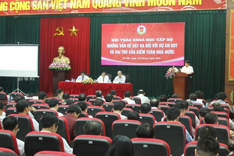 Hội thảo Khoa học Những vấn đề đặt ra đối với dự án BOT và vai trò của Kiểm toán Nhà nước đã chỉ ra những bất cập tồn tại ở các dự án đầu tư BOT giao thông đường bộ - ảnh Việt Long