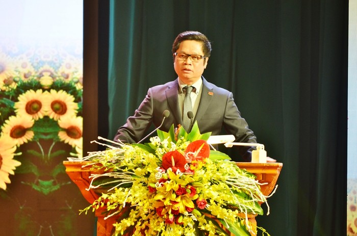 Chủ tịch VCCI Vũ Tiến Lộc phát biểu cảm ơn Thủ tướng.