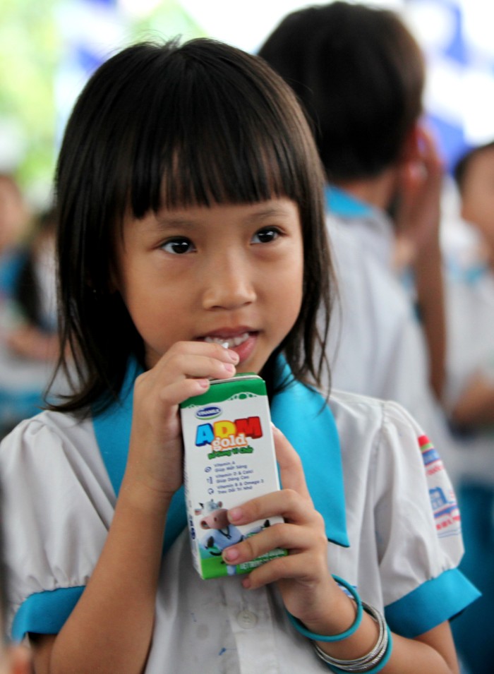 Từ năm 2008 đến nay, trải qua 9 năm hành trình Quỹ sữa Vươn Cao Việt Nam, Vinamilk đã đem đến cho hơn 373 ngàn trẻ em khó khăn tại Việt Nam gần 30 triệu ly sữa, tương đương 120 tỷ đồng.