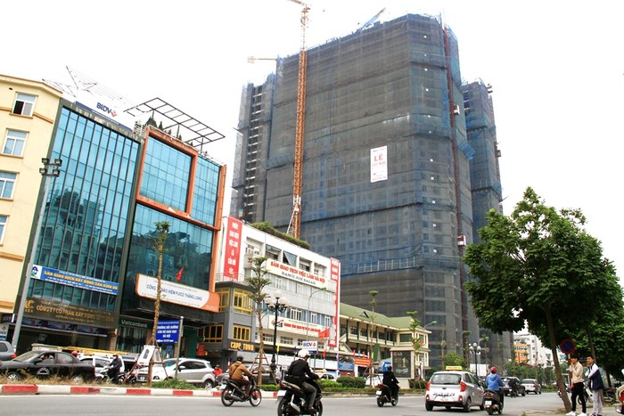 Central Field hiện đang là dự án có quy mô lớn nhất trên phố Trung Kính, Cầu Giấy, Hà Nội. ảnh H.Lực.