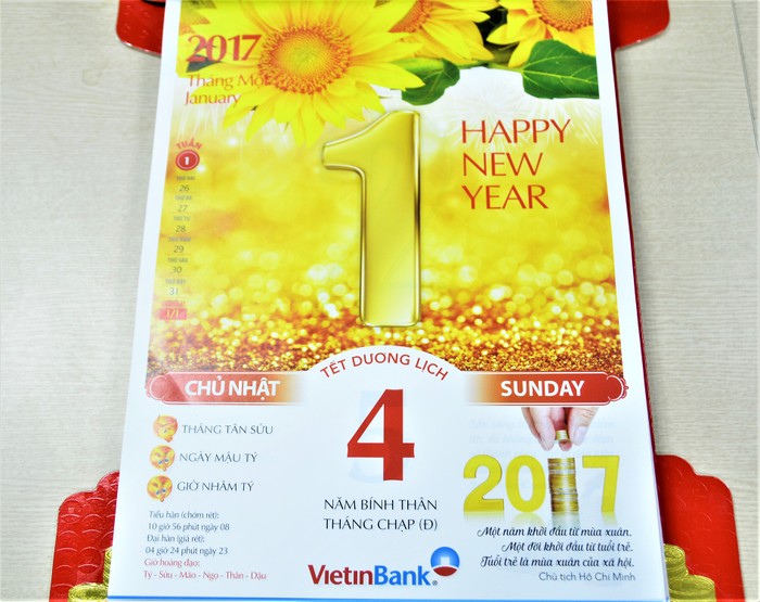 Thiết kế và mầu sắc bộ lịch block Đinh Dậu 2017 của VietinBank tinh tế và bắt mắt.