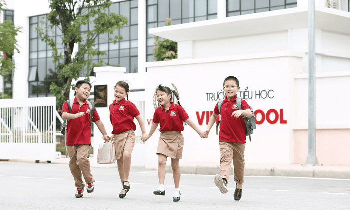 Việc Tập đoàn Vingroup chuyển đổi hệ thống Vinmec và Vinschool sang mô hình phi lợi nhuận là bước tiến dài thúc đẩy y tế và giáo dục trong nước phát triển.