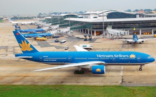 Quá tải diễn ra tại sân bay Tân Sơn Nhất đang cản trở sự phát triển của ngành hàng không Việt Nam - ảnh nguồn VnEconomy.