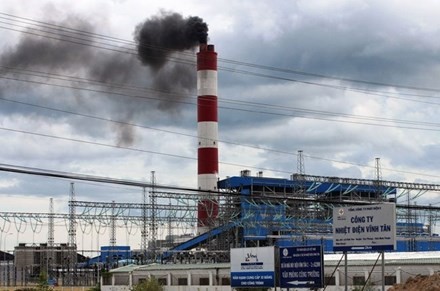 Nhà máy nhiệt điện Vĩnh Tân là một trong số rất nhiều nhà máy nhiệt điện có nguy cơ ô nhiễm - ảnh nguồn Lao Động.
