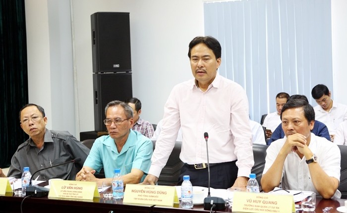 Phó Tổng giám đốc Tập đoàn Dầu khí Việt Nam (PVN) Nguyễn Hùng Dũng báo cáo tiến độ hai dự án tại cuộc họp - ảnh nguồn PVN.