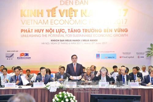 Diễn đàn Kinh tế Việt Nam năm 2017 với chủ đề “Phát huy nội lực, tăng trưởng bền vững” - ảnh nguồn TTXVN
