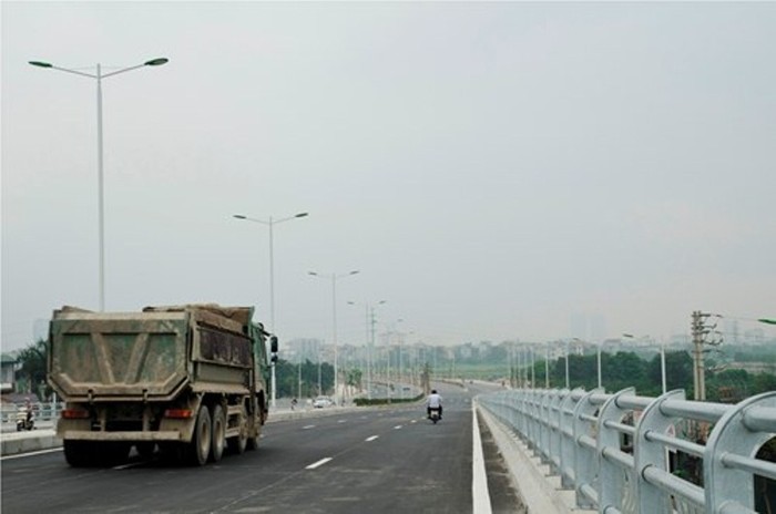 Một đoạn đường thuộc dự án Đầu tư xây dựng tuyến đường từ đường Lê Đức Thọ - Xuân Phương - ảnh H.Lực