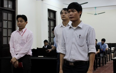 KS. Lê Văn Tạch tỏ ra rất buồn với quyết định của HĐXX và cho biết sẽ kháng cáo.