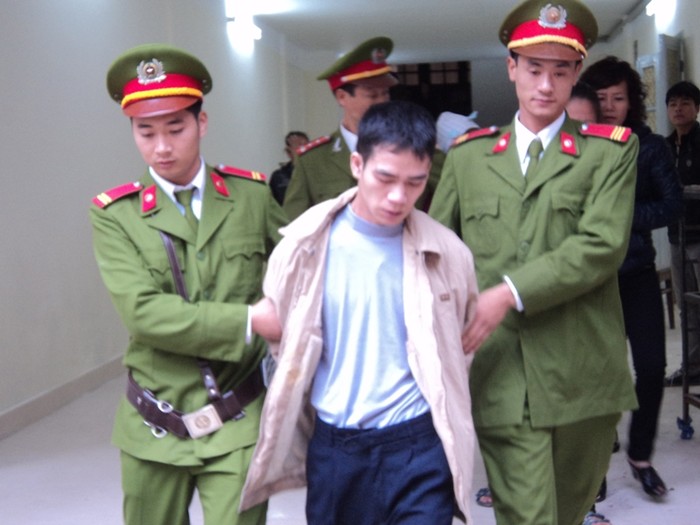 Bị cáo Lưu Văn Thắng được dẫn giải