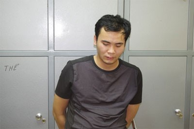 Nguyễn Thanh Tùng tại cơ quan công an
