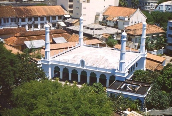 Chú thích của tác giả: Đền Hồi giáo đường Thái Lập Thành (nay là Đông Du)