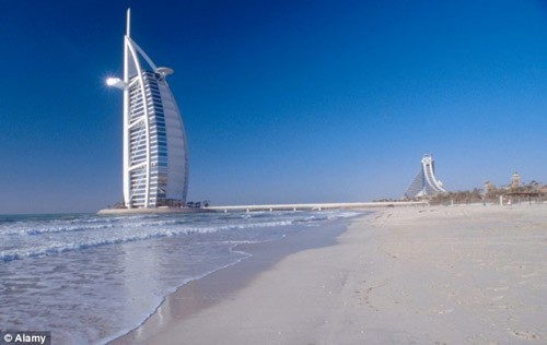 Bãi biển Jumeirah ở thành phố Dubai
