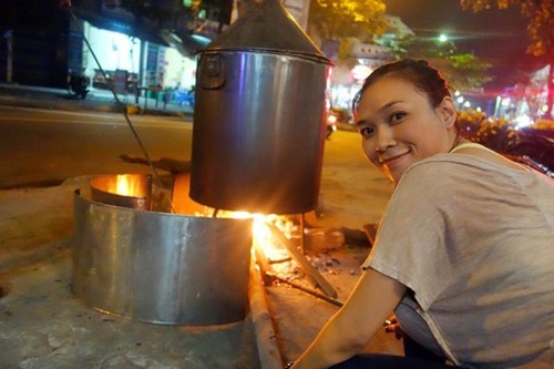  Những hình ảnh ăn Tết tưng bừng của sao Việt ảnh 2