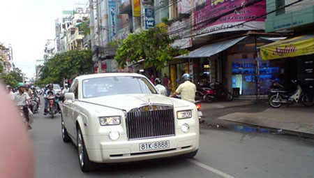 Dàn Rolls-Royce Phantom biển tứ quý tại Việt Nam ảnh 3