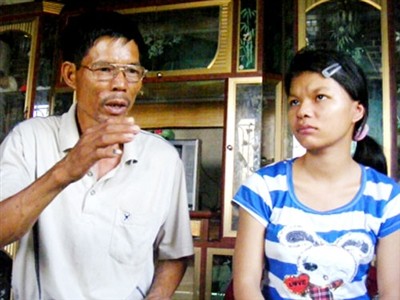Ông Phùng Tiến Dũng và chị Phùng Thị Kim Dung kể lại sự việc.