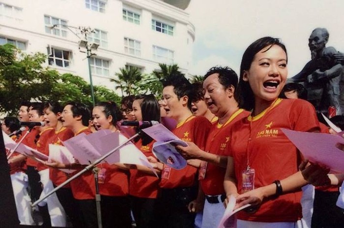 NSƯT Hồng Ánh cùng nhiều nghệ sĩ TP.HCM tham gia thực hiện MV thể hiện tình yêu với Tổ quốc.