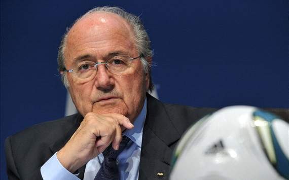 Chủ tịch FIFA Blatter sẽ làm rất nghiêm nạn phân biệt chủng tộc
