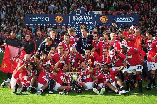 Hình ảnh ‘quỷ đỏ’ giành được chức vô địch giải ngoại hạng Anh lần thứ 19