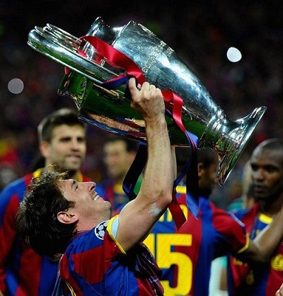 Messi tiếp tục cho thấy sự thống trị của mình trong cuộc đua danh hiệu và giải thưởng năm vừa qua