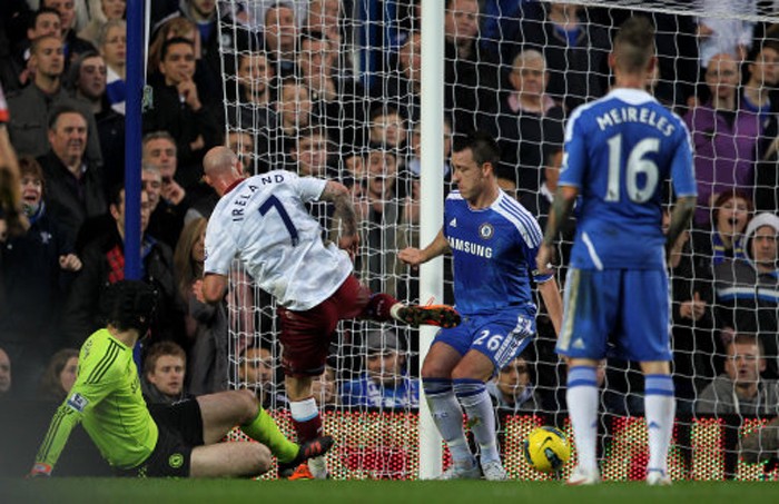 Hàng thủ Chelsea do Terry chỉ huy đã chơi khá tệ