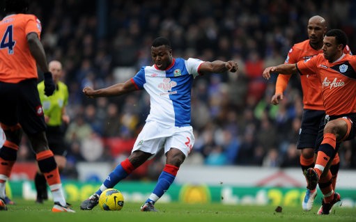 Yakubu (Blackburn Rovers): 16 bàn thắng là thành tích mà cựu tiền đạo Everton ghi được ở Ngoại hạng Anh mùa bóng năm nay.