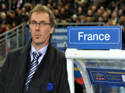 Laurent Blanc: Năm nay 46 tuổi, Laurent Blanc là HLV trẻ tài năng của Pháp hiện nay. Trước khi được bổ nhiệm thay thế HLV Raymond Domenech vào chiếc ghế nóng tuyển Pháp sau VCK World Cup 2010, Blanc từng có 3 năm thành công cùng Bordeaux, với dấu ấn là cú đúp danh hiệu mùa giải 2008/09 (vô địch Ligue 1 và Cúp liên đoàn Pháp). Khi còn là cầu thủ thì Blanc từng có 2 năm khoác áo Man Utd (2001-2003), vì thế ông cũng không xa lạ với giải đấu Premier League. Được biết , Blanc cũng đang là mục tiêu theo đuổi của Chelsea.