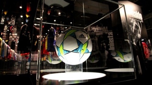 Những kỷ vật đáng nhớ liên quan đến trận chung kết đã được trưng bày tại UEFA Champions Festival.