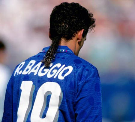 Kiểu tóc đuôi ngựa của Roberto Baggio.