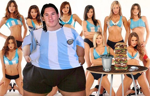 Messi có vóc dáng và khuôn hình rất giống với Maradona. Liệu cầu thủ Barcelona có tiếp bước bậc tiền bối của mình về khoản gái, rượu lẫn ma túy?