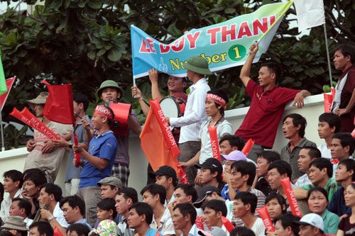 Một số hình ảnh khán giả U21 Ninh Thuận cổ vũ đội nhà.