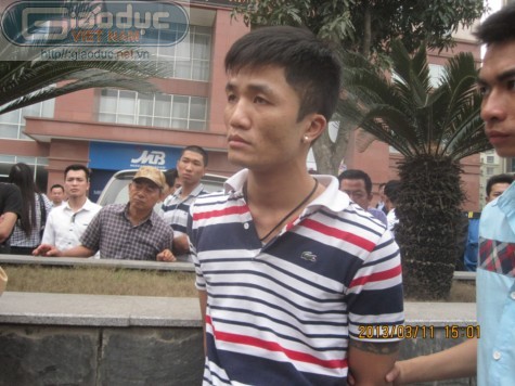 Thanh niên này được làm rõ là Nguyễn Mạnh Hà, SN 1978, trú tại phường Thổ Quan, quận Đống Đa, Hà Nội.