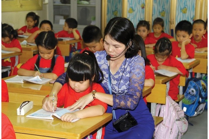 Nhiều thầy cô giáo dạy thêm nhưng vẫn được học sinh yêu mến (Ảnh minh họa: thanhphohaiphong.gov.vn)