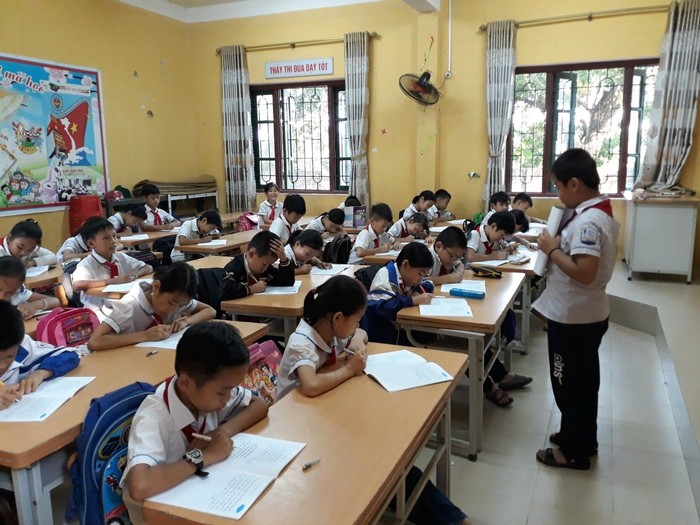 Sinh hoạt đầu giờ ở một trường học do học sinh điều hành (Ảnh: Trường Tiểu học Hương Sơn)