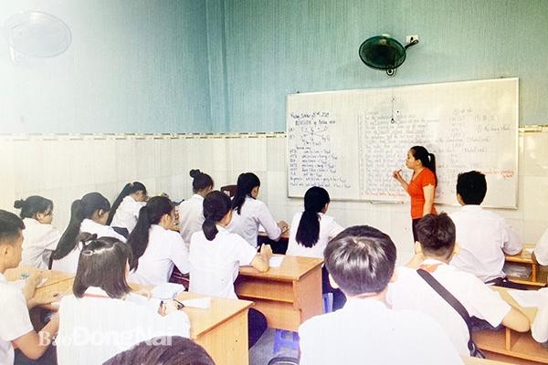 Một lớp học thêm ở Đồng Nai, ảnh chỉ mang tính chất minh họa, nguồn: Báo Đồng Nai