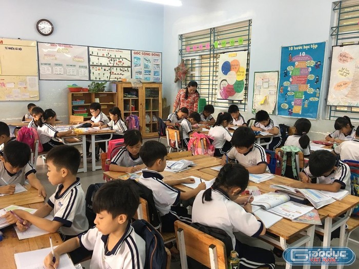 Bình Thuận thiếu giáo viên nên các thầy cô hiện dạy tăng tiết khá nhiều (Ảnh tác giả)